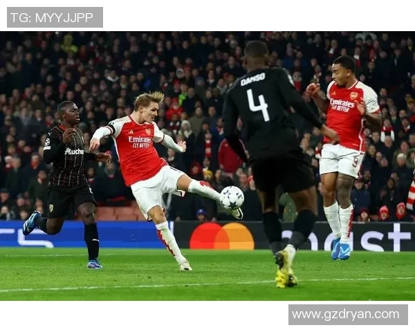 中超赛场阿森纳与莱比锡战平争议判罚引发全场热议