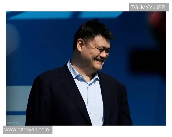 姚明在现实生活中的多重身份与影响力探讨