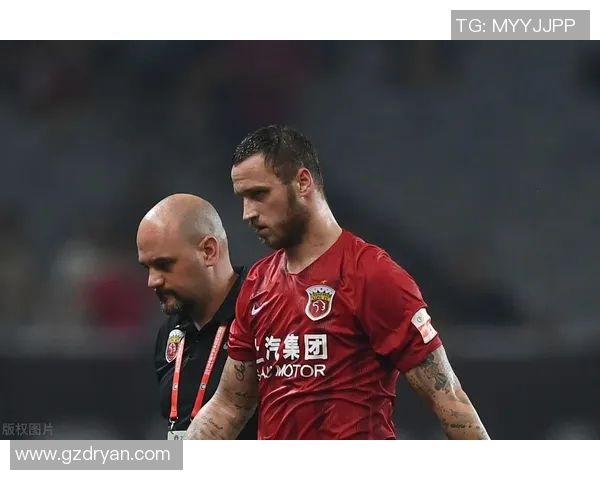 英超激战莱比锡小胜波尔图红牌争议引发全场热议与转会传闻