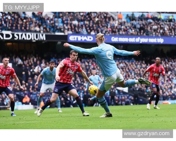 西甲精彩对决那不勒斯与曼城激战成平局引发转会热议