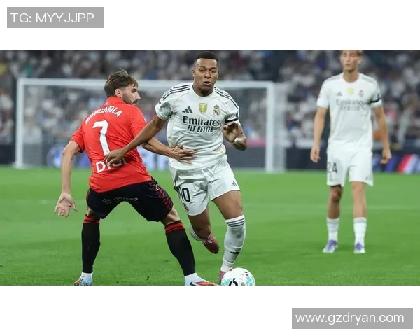 世界杯激战：拜仁绝杀皇马红牌争议引发全场热议与十大精彩进球回顾