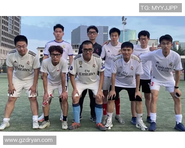 中超精彩对决皇马大胜热刺引发全场狂欢集锦回顾 中超精彩对决皇马大胜热刺引发全场狂欢集锦回顾