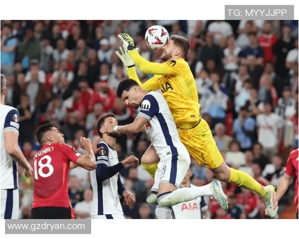 世界杯热刺与多特蒙德激战成平局绝杀瞬间引发全场热议 世界杯热刺与多特蒙德激战成平局绝杀瞬间引发全场热议