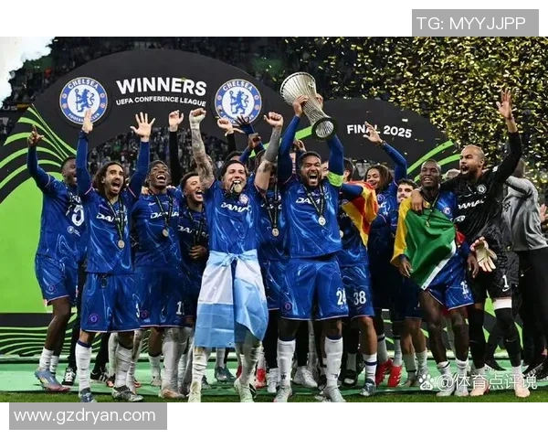 欧联杯惊天冷门那不勒斯4-0莱比锡绝杀瞬间点燃全场激情 欧联杯惊天冷门那不勒斯4-0莱比锡绝杀瞬间点燃全场激情