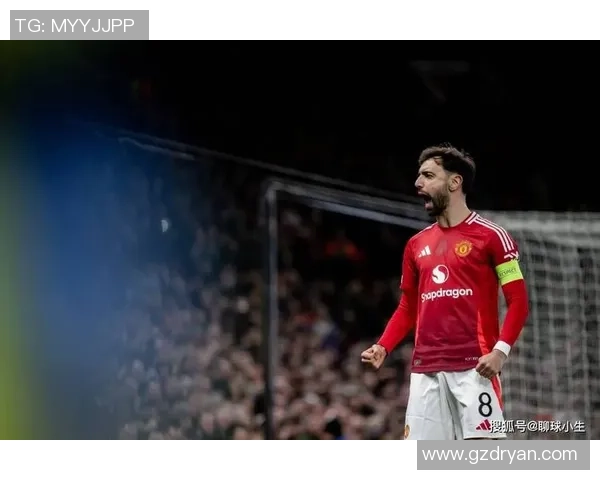 欧联杯曼联大胜本菲卡帽子戏法引发全场狂欢战术分析揭秘