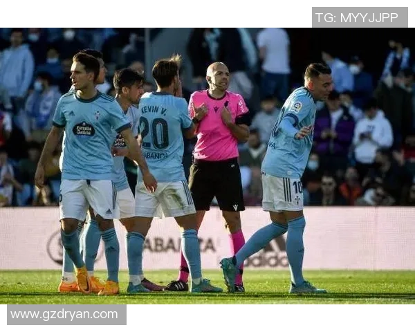 利物浦逆转莱比锡帽子戏法引发争议判罚全场沸腾 利物浦逆转莱比锡帽子戏法引发争议判罚全场沸腾