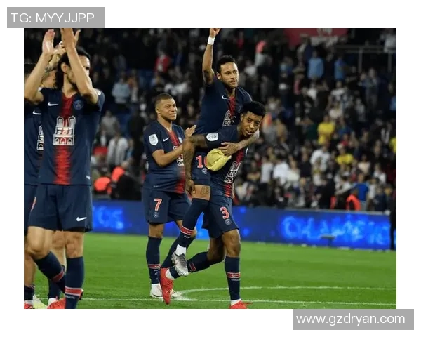 德甲激战国米与巴黎圣日耳曼战成平局神扑瞬间点燃全场激情 德甲激战国米与巴黎圣日耳曼战成平局神扑瞬间点燃全场激情