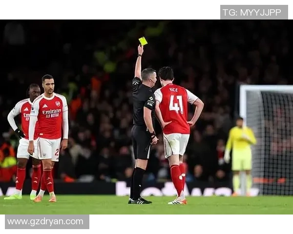 德甲焦点战阿森纳大胜热刺争议判罚引发全场热议