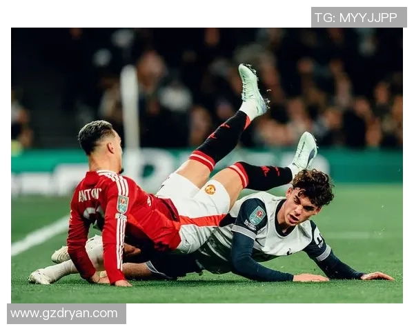 西甲惊天冷门热刺绝杀曼联全场沸腾瞬间回顾